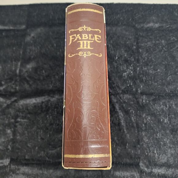 Fable III Limited Collector's Edition (Released in 2010) for Microsoft Xbox 360 - Picture 3 of 16